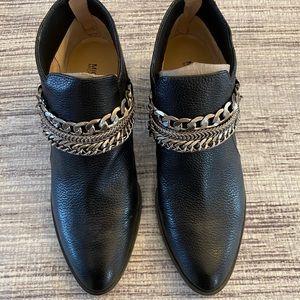 NWOT MICHAEL KORS LEATHER BOOTS WITH HARDWARE